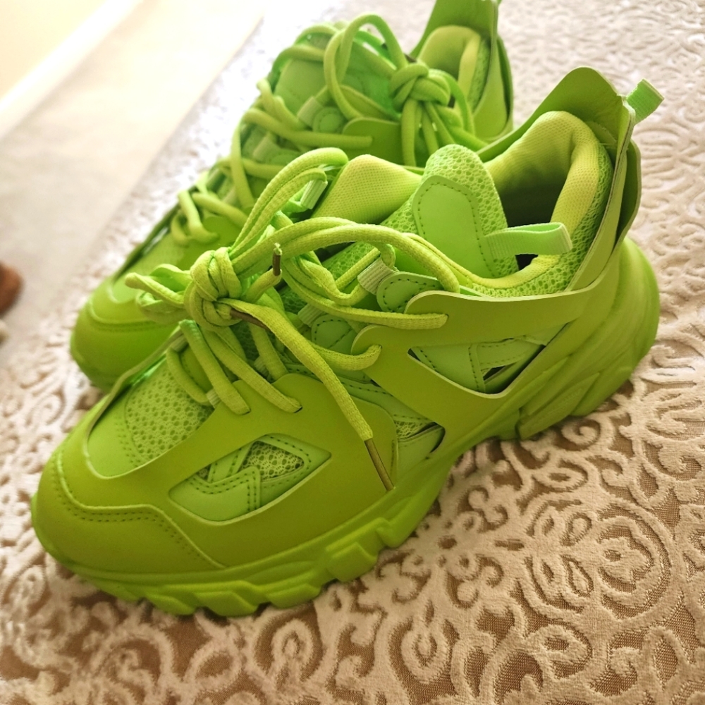 Liliana Tennis Shoes